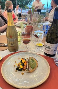 la Mere Germaine Ch du Pape beer vs wine dinner Rodenbach Vintage 2020 vs Domaine Le Prieure Des Papes Vielles Vignes 2021 - Blanc